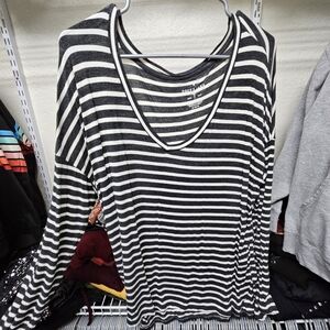 American Eagle Outfitters Black and White Striped Long Sleeve Tee